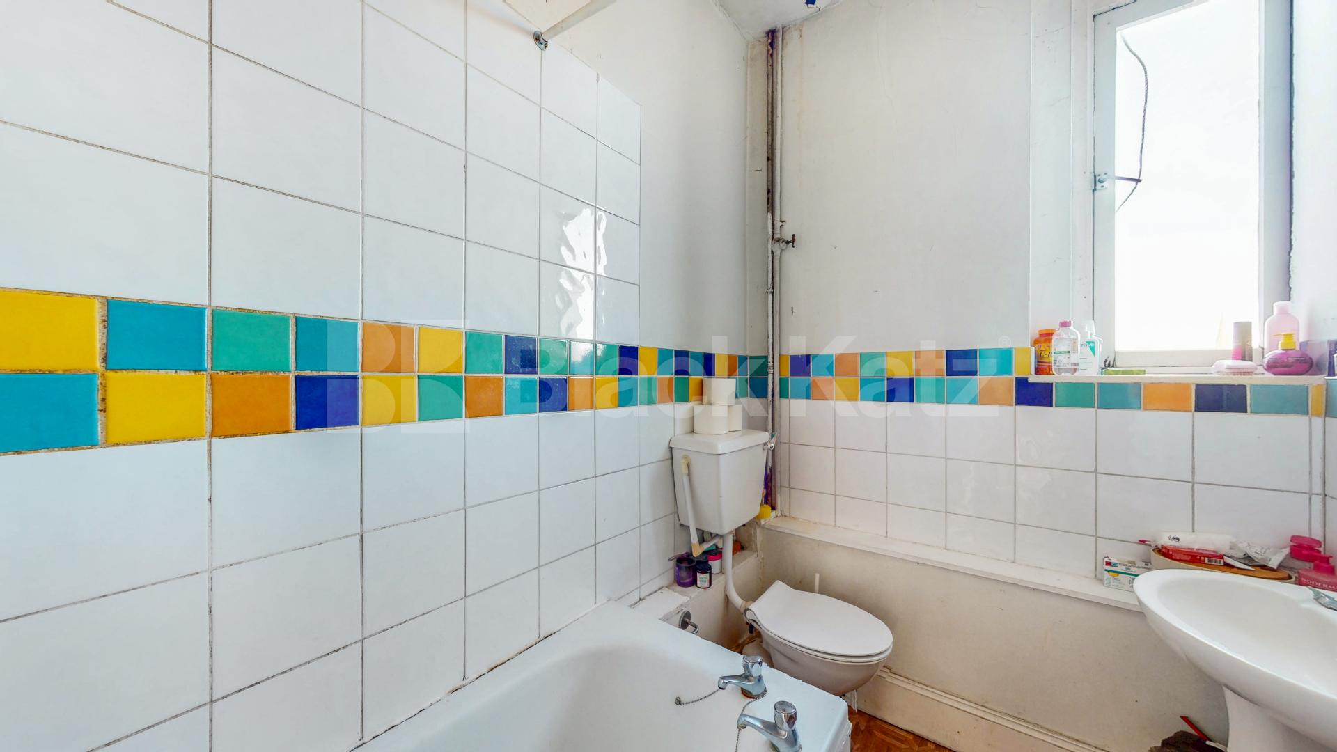 Luxury One Bedroom Residence Moments from Hyde Park  Gloucester Terrace, Paddington / Bayswater